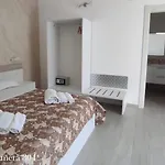Le Colonne Apartment *